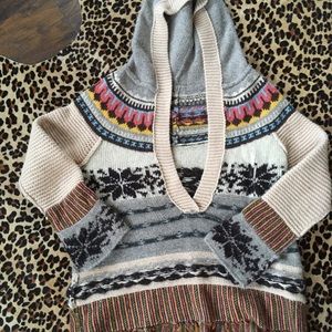 Free People Hooded Sweater *Last Chance before donation! Sale 🏷*